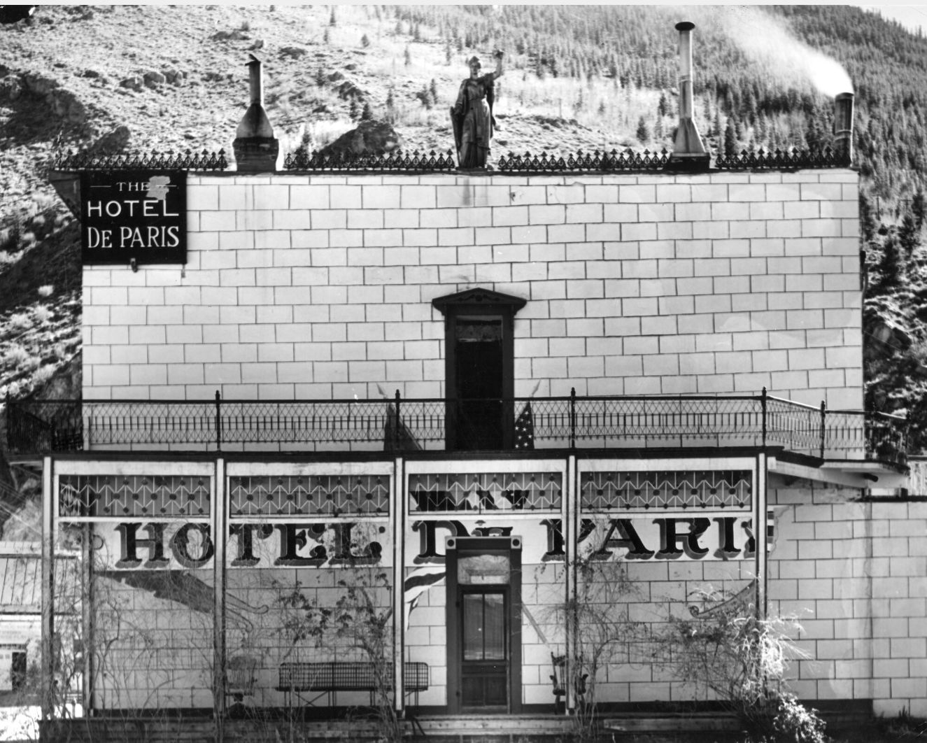 Hotel Exterior in Disreppair
