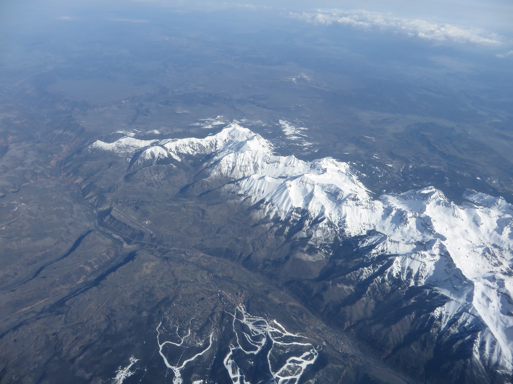 "San Juan Mountains North of Telluride, Colorado" by Ken Lund is licensed under CC BY-SA 2.0.