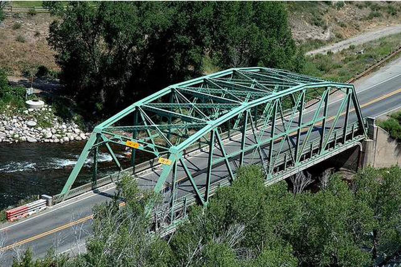 "Eagle River Bridge" by Thad Roan from Littleton, CO, USA is licensed under CC BY-SA 2.0.