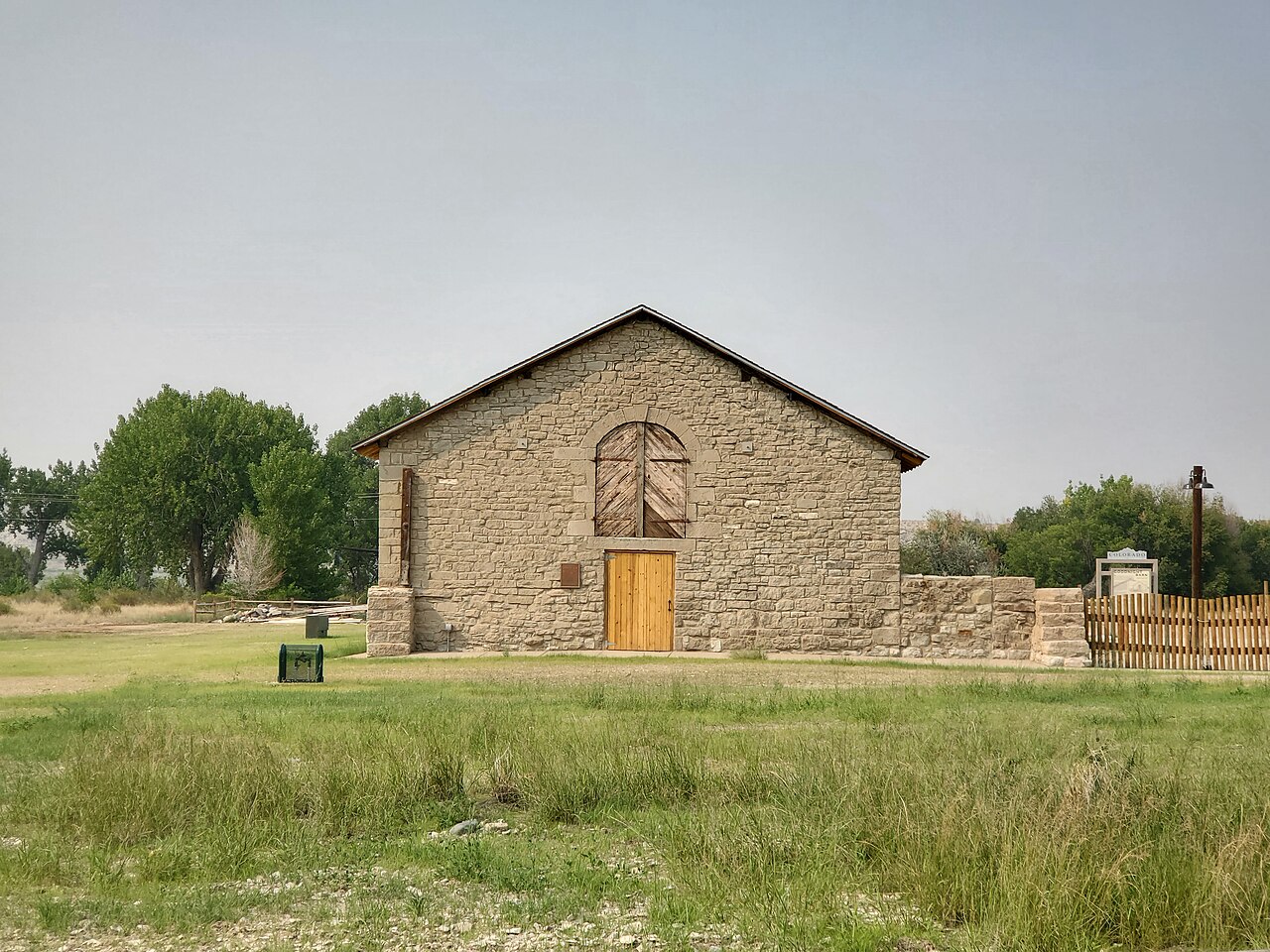 "Historic Goodnight Barn near Pueblo, Colorado" by ForgottenColorado is licensed under CC BY-SA 4.0.