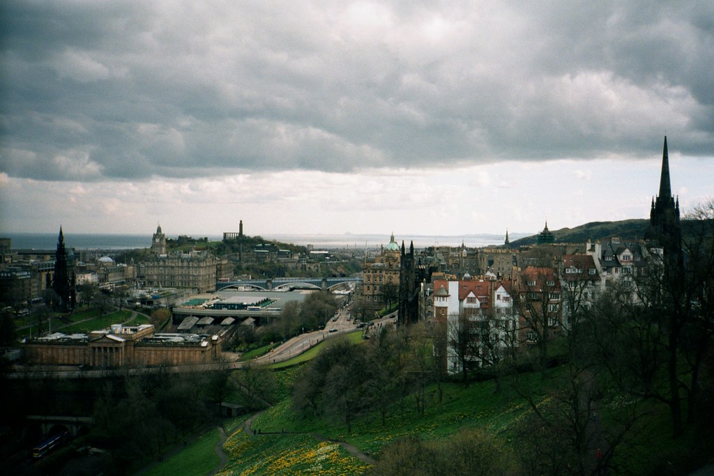 "Edinburgh Cityscape from Castle Rock" by Michel Curi is licensed under CC BY 2.0.