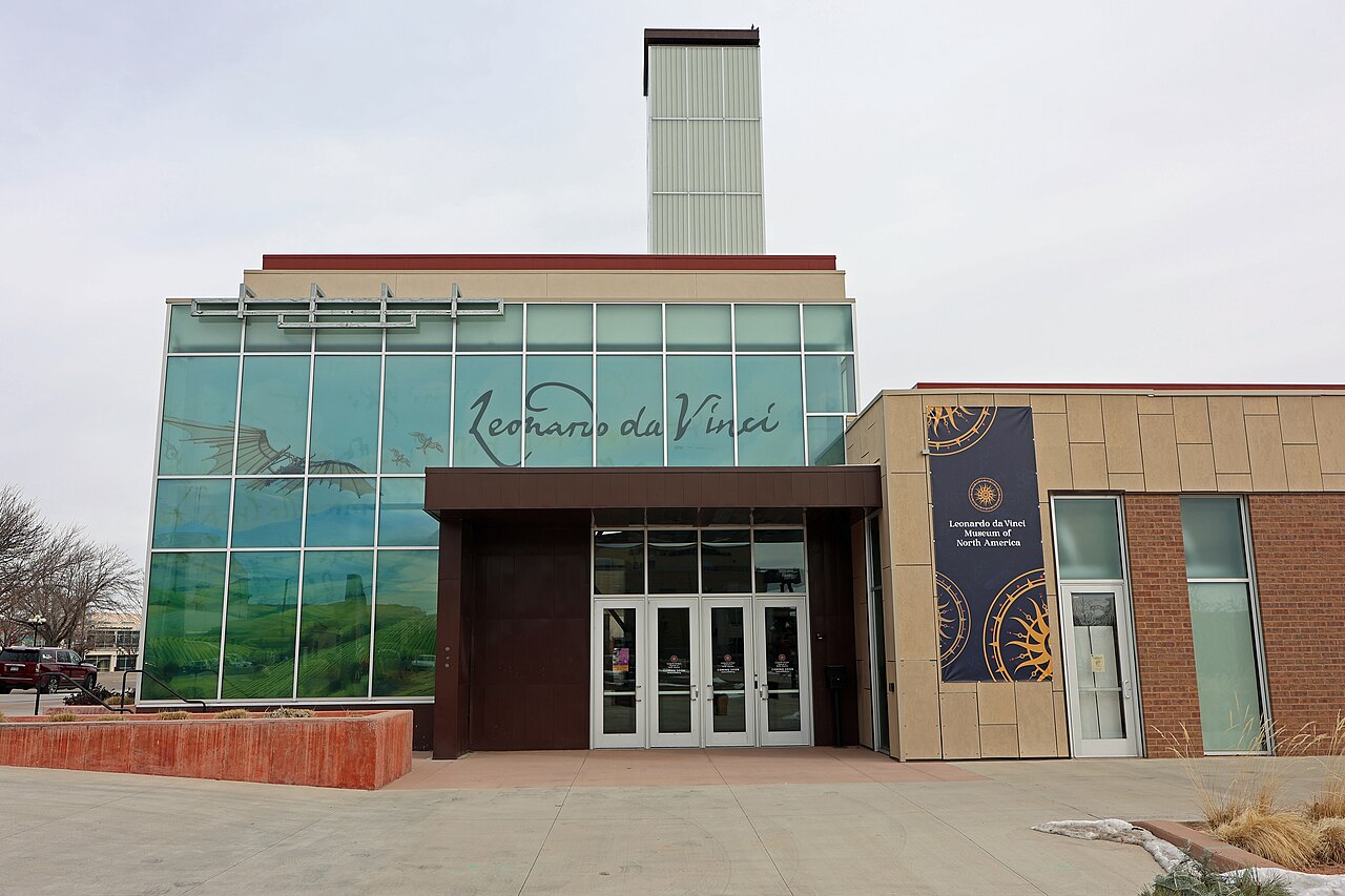 "Leonardo da Vinci Museum of North America" by Jeffrey Beall is licensed under CC BY 4.0.