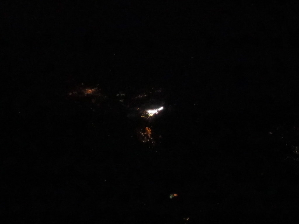 "Aspen, Colorado (I Think, But Tell Me If I'm Wrong) from Flight Between Denver and Las Vegas" by Ken Lund is licensed under CC BY-SA 2.0.