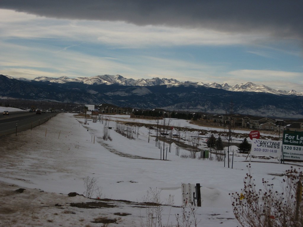 "Lost in the Suburbs, State Route 7, Broomfield, Colorado" by Ken Lund is licensed under CC BY-SA 2.0.