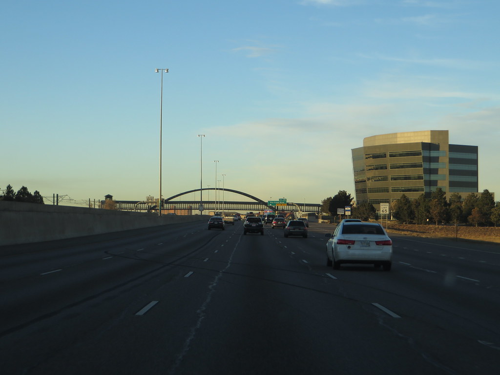 "Interstate 25, Centennial, Colorado" by Ken Lund is licensed under CC BY-SA 2.0.