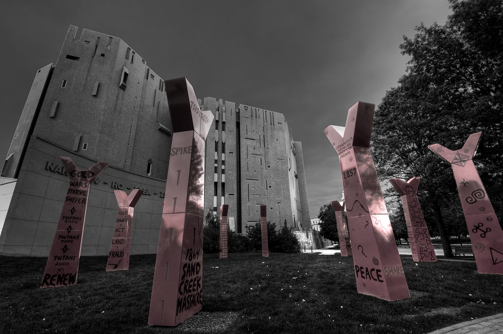 "Denver Art Museum - Wheel: Overlays" by Brian Papantonio is licensed under CC BY 2.0.