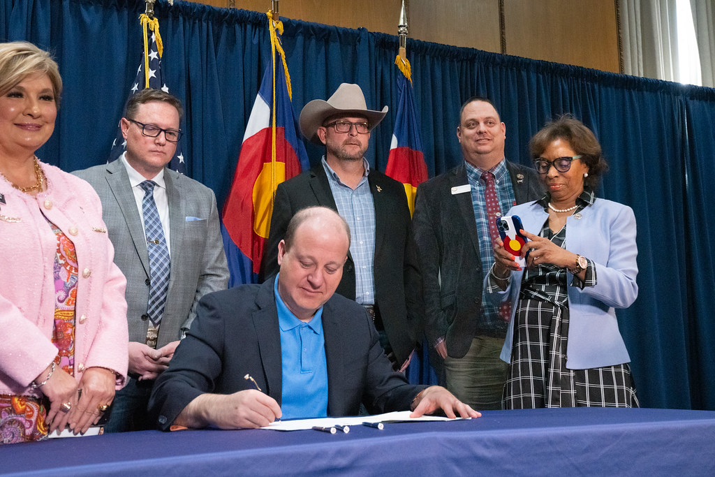 "Anti-Human Trafficking Bill Signed Into Law!" by Colorado Senate Republicans is marked with Public Domain Mark 1.0. To view the terms, visit https://creativecommons.org/publicdomain/mark/1.0/.