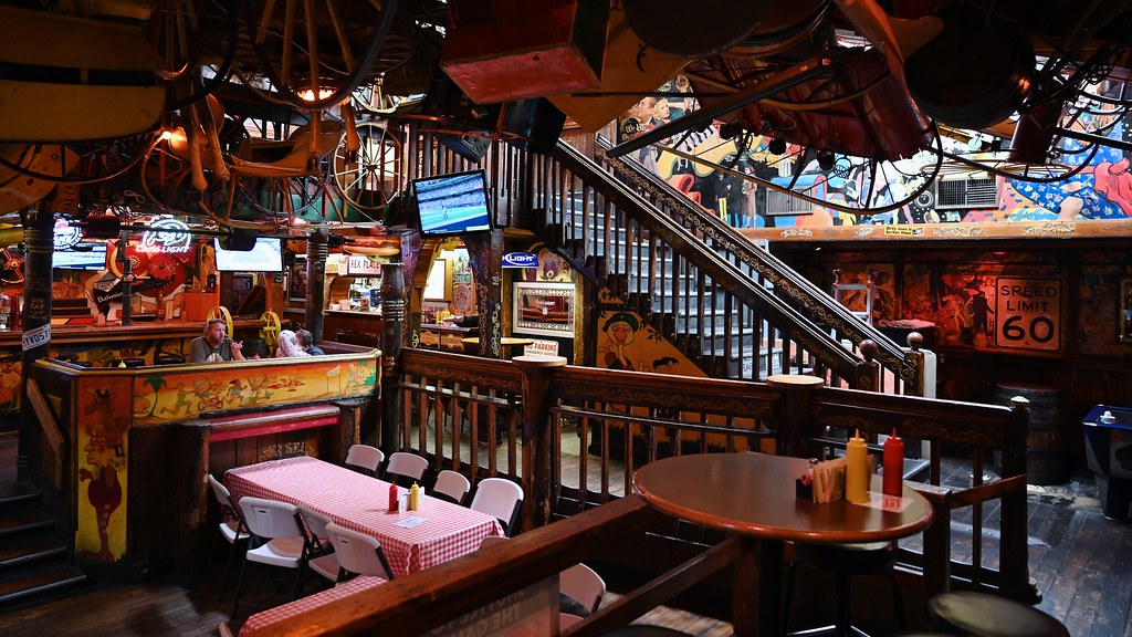 "Dark Horse Bar" by Larry Lamsa is licensed under CC BY 2.0.