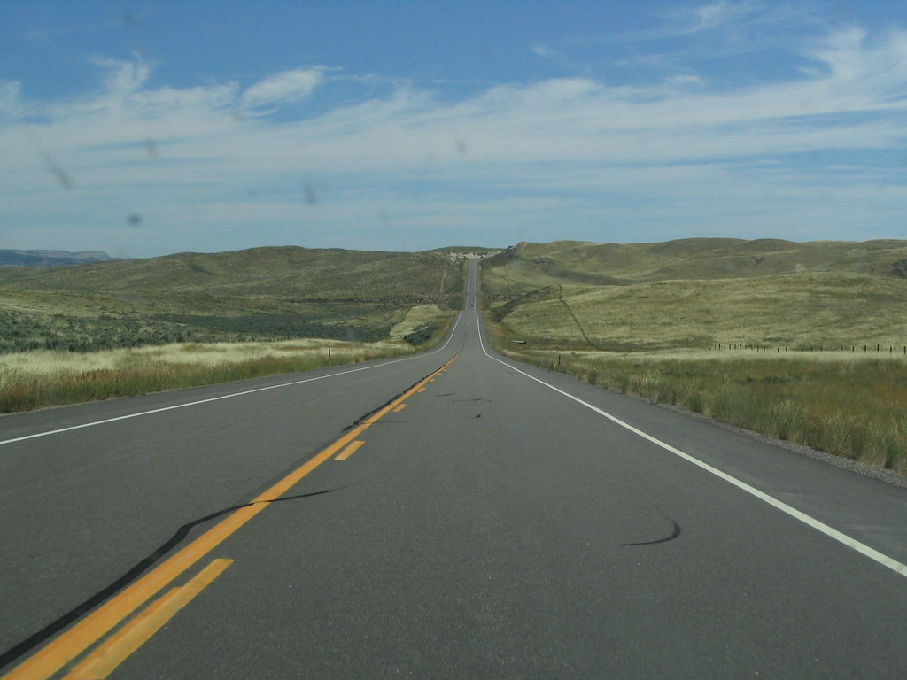 "U.S. 40 between Dinosaur National Monument and Craig, Colorado" by Ken Lund is licensed under CC BY-SA 2.0.